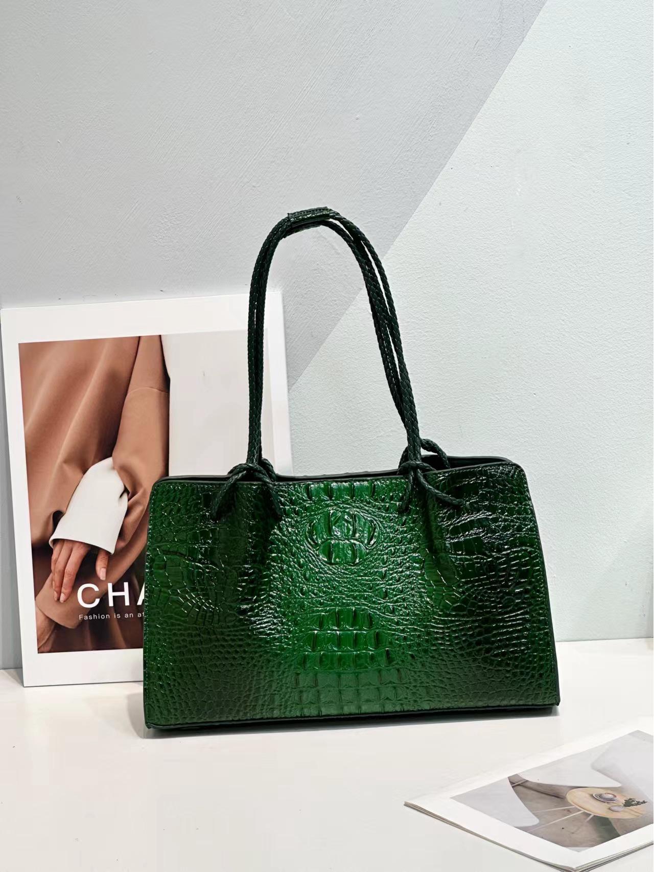 

Кожаная сумка-тоут с узором крокодила: 2025 Сумка большой вместимости, сумка через плечо или подмышку для женщин.