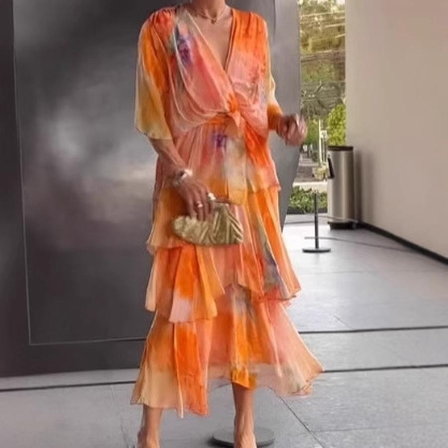 Neues gestuftes Kleid mit Farbverlaufsdruck