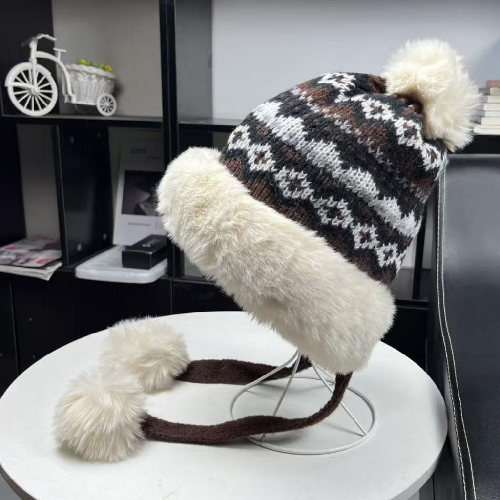 Winter sweet and cute velvet warm Lei Feng hat outdoor versatile cold protection ear protection wool knitted hat children