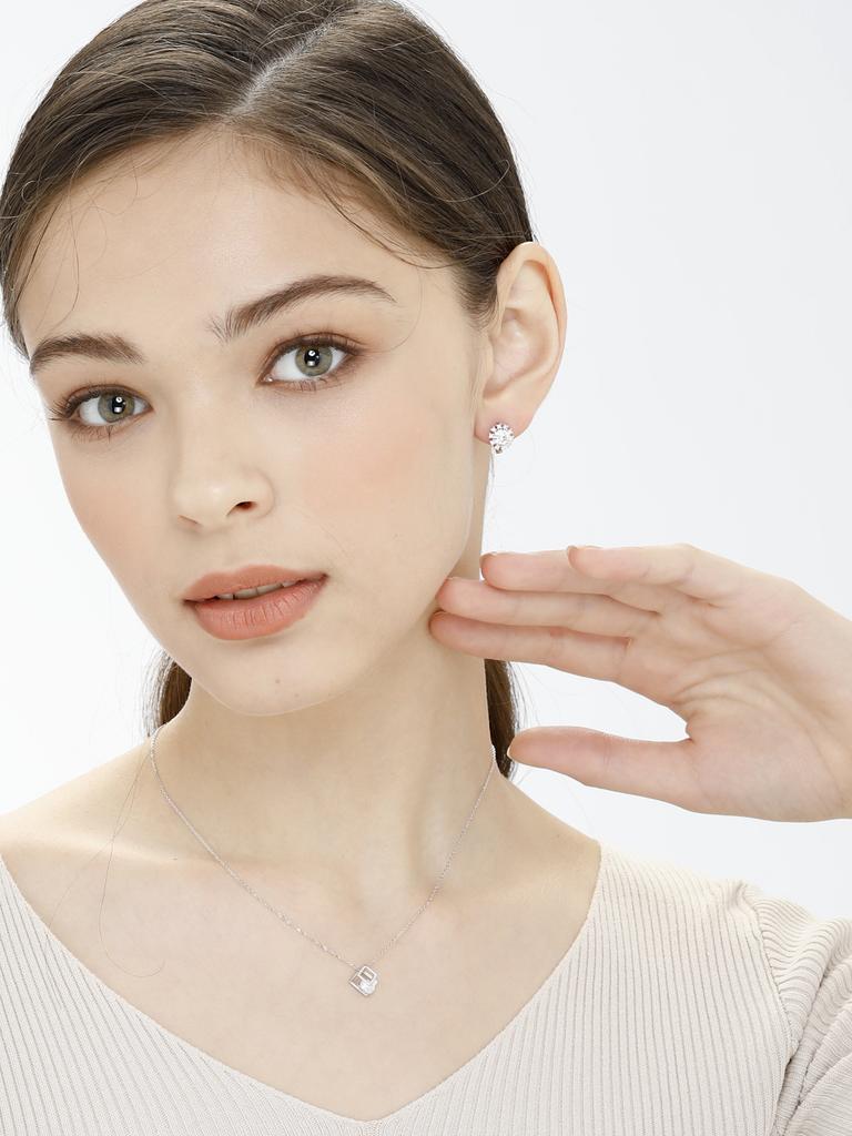 Geigerjewelry Flower One-Touch Earrings Gisvee024 (Silver 925 Pin)