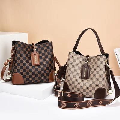 Bolsa Feminina Estilosa com Estampa Xadrez, Grande Capacidade, Versátil, para Deslocamento, Bolsa de Ombro, Clássica Retrô, Transversal