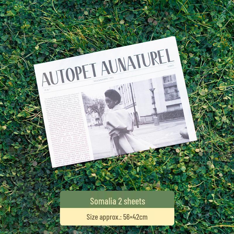 Picnic-Themed Photo Props: Outdoor Scene Decoration with Tablecloth and Tray for Food Photography.