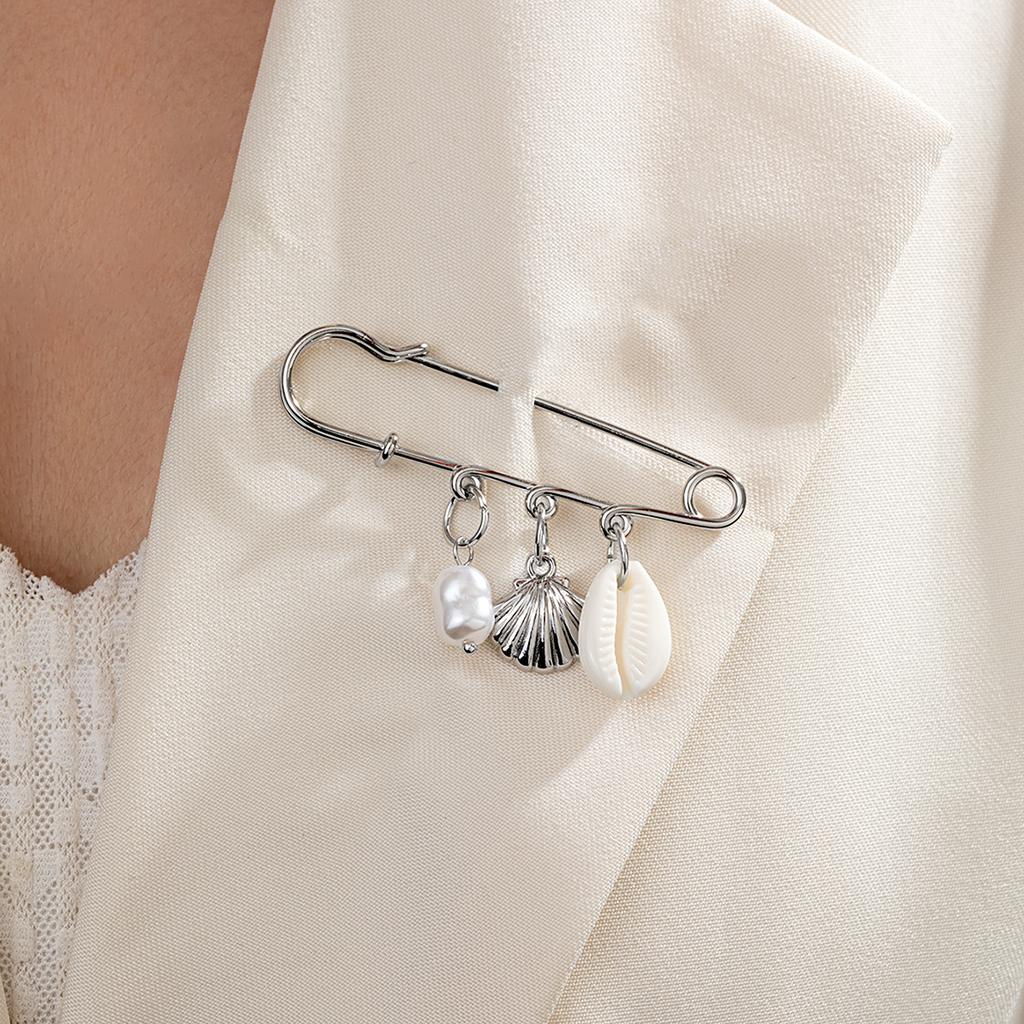 Wind and ocean element brooch, natural shell and rose quartz heart pendant, versatile clothing decorative buckle