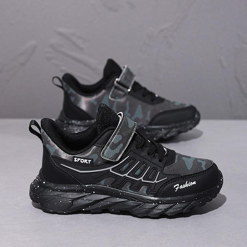 

Little boy camouflage shoes children s waterproof running shoes student military training shoes size 39/inner length 25cm