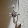 Neo-gotischer tiefroter Rosen-Oxidationssilber-Kreuz-Anhänger Lange Halskette für Damen Herren Hip-Hop Street Pullover Kette Schmuck Geschenke
