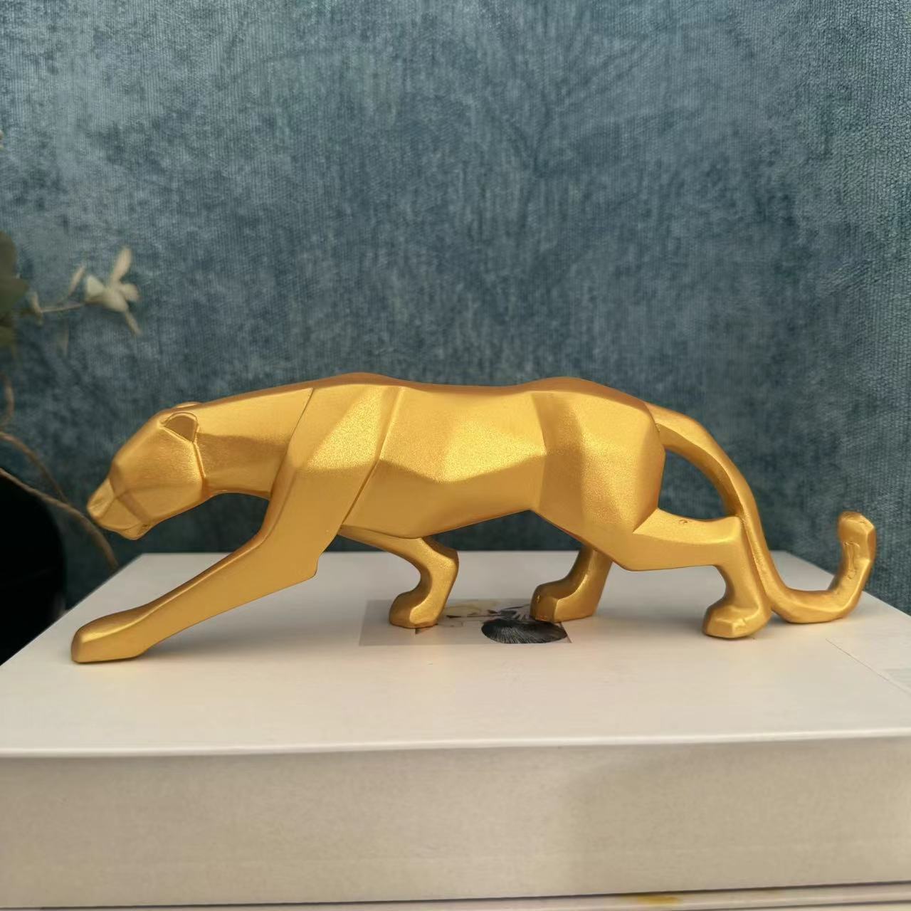 

Украшения ручной работы из смолы гепарда Товары для дома Северная Европа Крыльцо Гостиная Креативная Гостиная Фигурка Аксессуары для стола золотистый