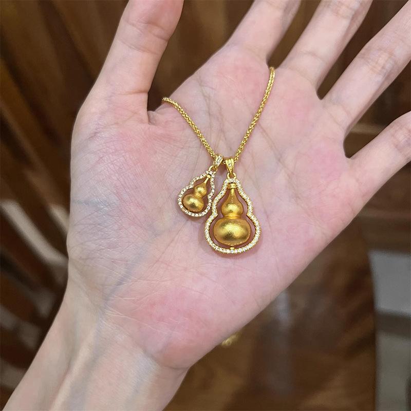 Rotating Gourd Necklace for Women, Chinese Style New Trendy Layered Pendant, New Double Gourd Clavicle Chain Trend
