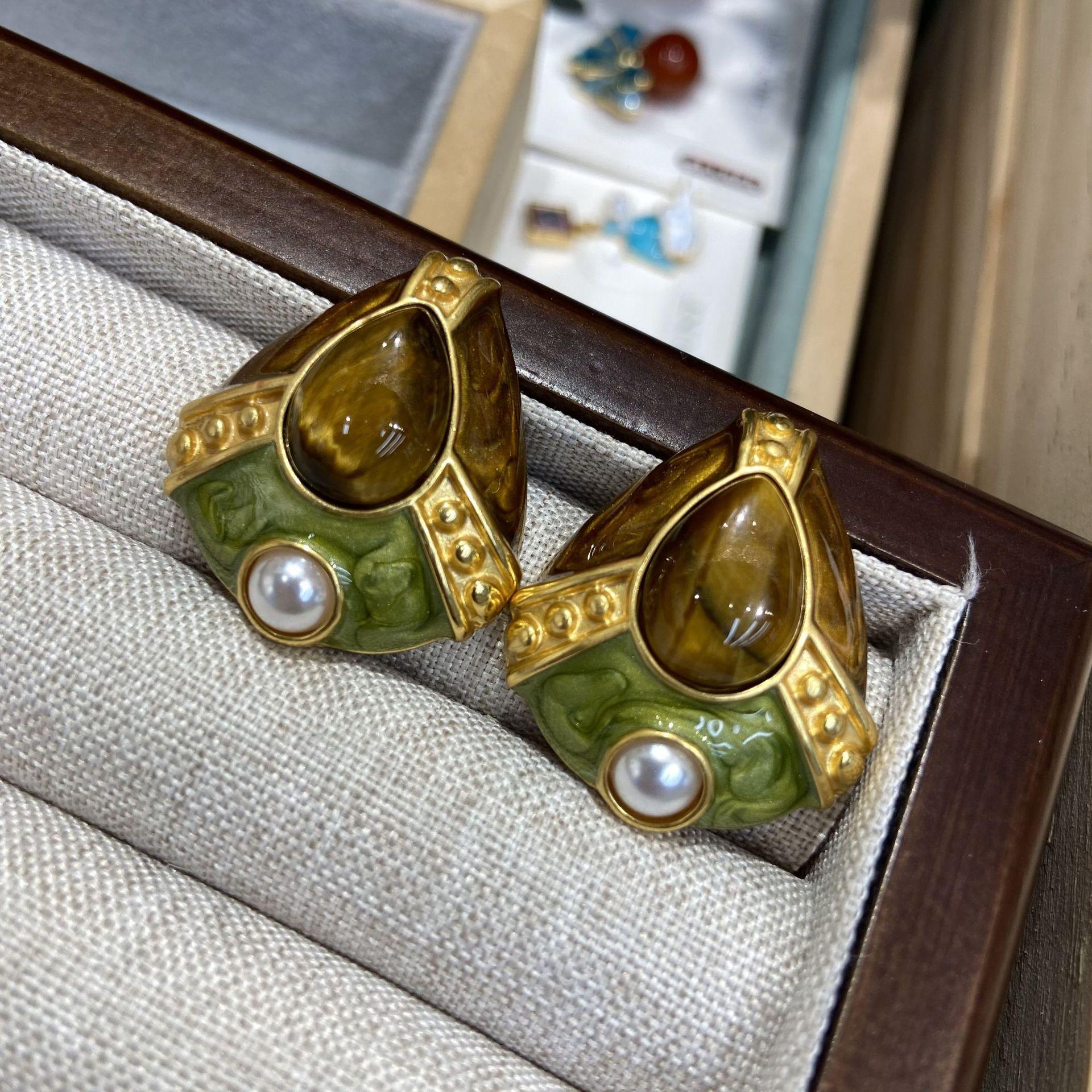 

Серебряные игольчатые ретро-эмаль масляные капли ромбовидные жемчужные серьги женственные контрастные цветные серьги-гвоздики серьги в стиле суда модные