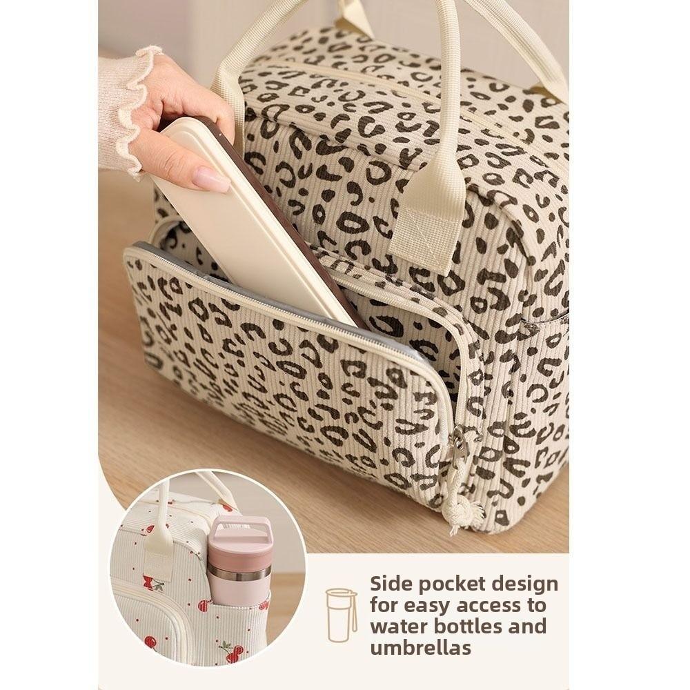 Portable Corduroy Lunch Bag Large Capacity Leakproof Picnic Bag Durable Strawberry Pattern Food Thermal Handbag Outdoor Camping