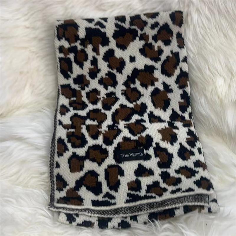 New Imitation Wool Knitted Scarf Women's Leopard Print Scarf Versatile Winter Cold Protection Thickened Warm Scarf