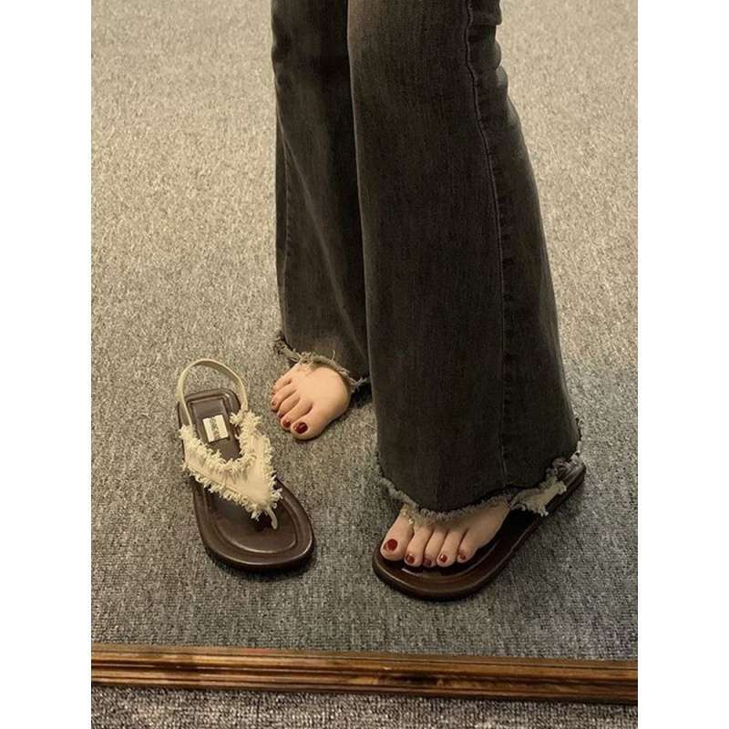 Roman sandals women's summer 2025 new fashion versatile retro foreign flat bottom seaside toe beach shoes tide