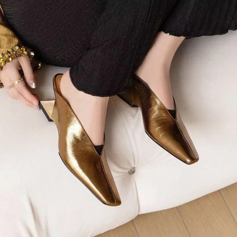 Mode Hoge Hak Half Sleep Zomer Nieuwe Vierkante Neus Diepe Mond Buiten Dragen Baotou Temperament Wedge Sandalen Dames