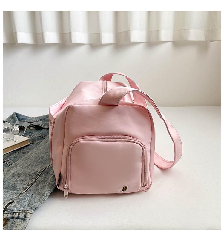 Unisex Lightweight Sports Travel Bag with Large Capacity and Shoe Compartment