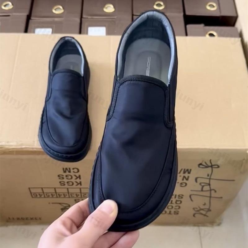 Fashion Autumn Men's Sneakers 2025 New Lightweight Ice Silk Lycra Fabric Comfortable Outdoor Casual Shoes Non Slip Fashion Running Shoes