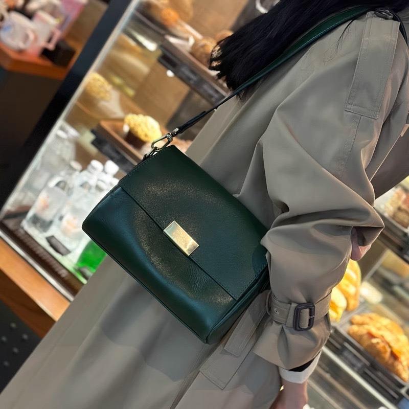 

Женские сумки из натуральной кожи, женские сумки из коровьей кожи растительного дубления, ретро сумки-мессенджеры, женские наплечные сумки-подмышки, портативные. 24*10*17CM