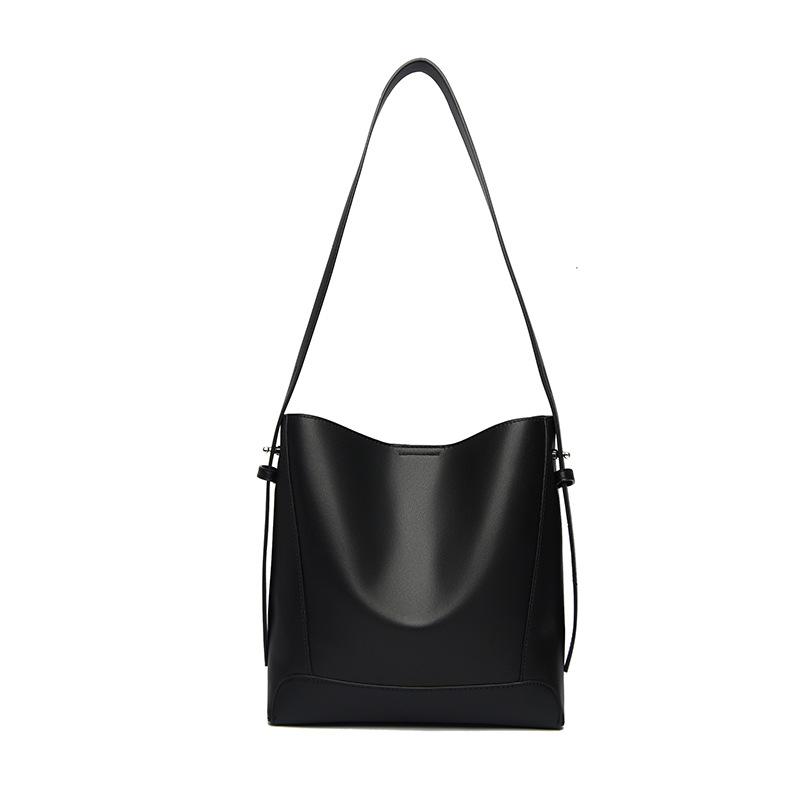 Shoulder Bag Large Capacity New Style Simple Bucket Bag Genuine Leather Versatile Commuter Crossbody Bag Women's Bag