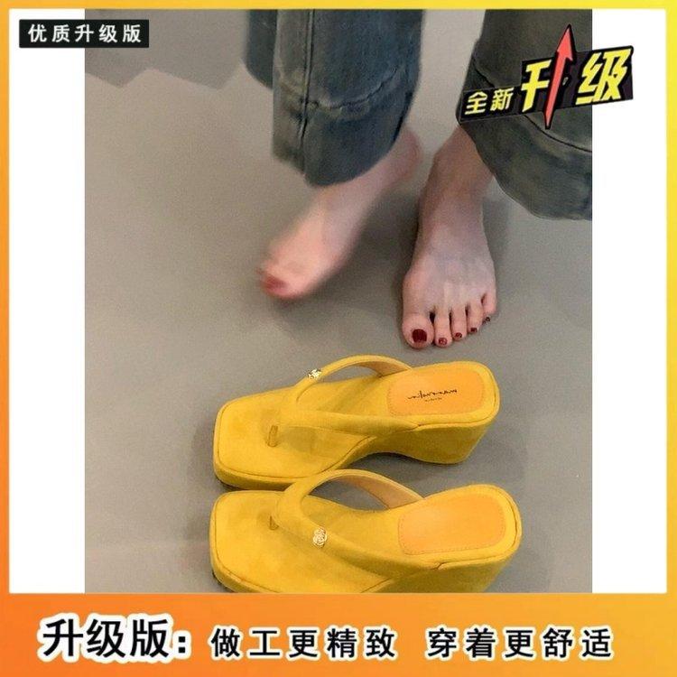 Soft leather version~ Small person increases height, thick-soled flip-flops, women wear wedge heels, cool slippers, French high-heeled sandals.