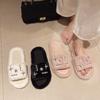 Fashion Wear Versatile Warm Winter Slippers with Metal Decoration Women Outer Velvet Cotton Winter Slippers with Velvet Slippers Women