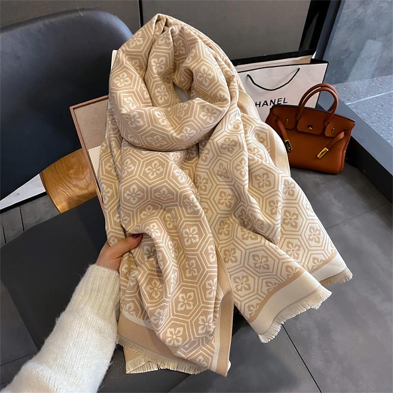New Winter Shawl Scarves Wrap  Design Cashmere Scarf Women Warm Fashion Pashmina Femal Poncho Neckerchief Echarpe Bandana