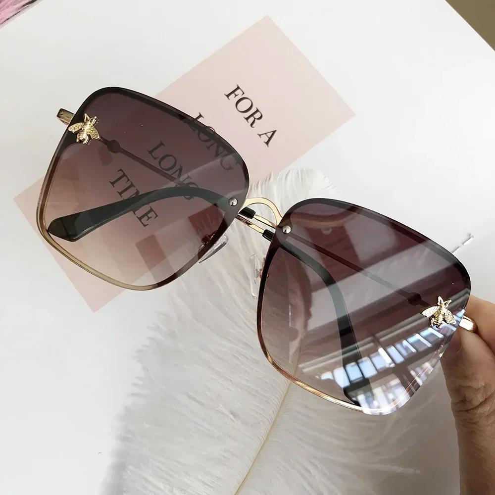 Luxury Designer Sunglasses Women Vintage Rimless Square Gradient Shades Little Bee Ladies Sun Glasses Female Fashion
