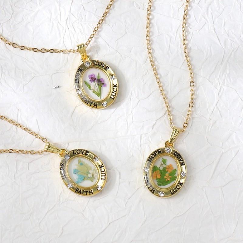 Elegant Oval Pendant Necklace With Real Preserved Rose Flower Women Sweet Romantic Jewelry Valentines Day Gift