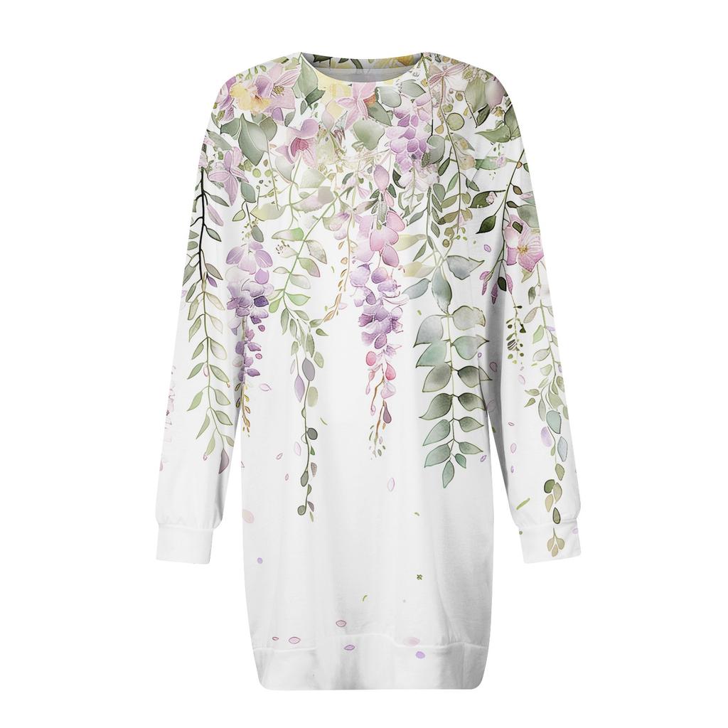 Dámské retro květinové šaty s kulatým výstřihem a dlouhým rukávem, zabalené do koupelny