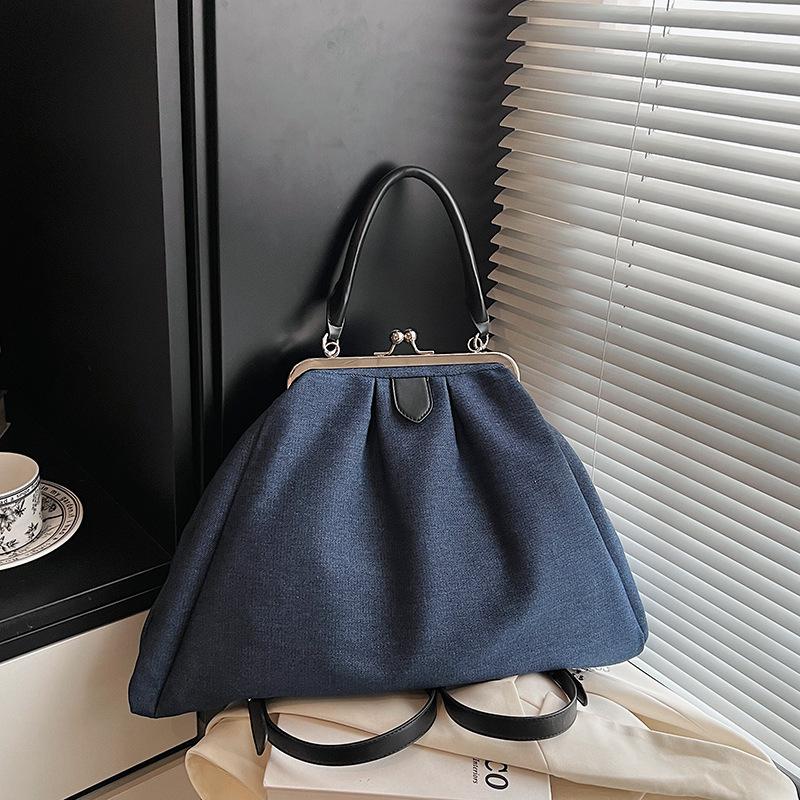 

Pleated Women s Cloud Shoulder Bag Top Handle Design Large Capacity Shell Bag Exquisite Buckle Evening Clip Bag Casual Backpack синій