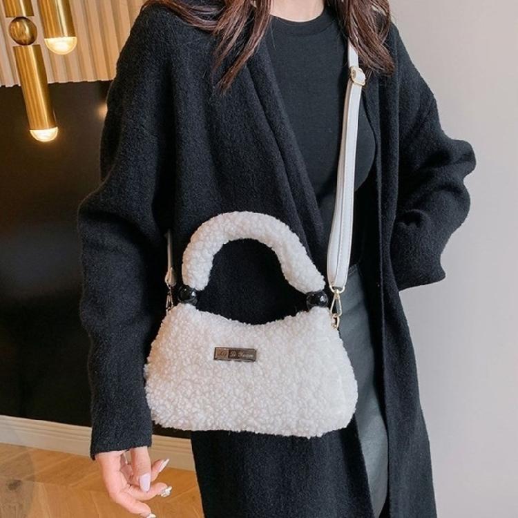 Plush Handbag Soft Warm Shoulder Bag Everyday Companion for Fashion Enthusiasts