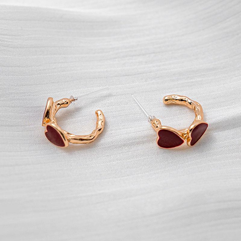 Boucles d'oreilles clous en forme de C 'Dripping love' style rétro de Hong Kong tempérament niche polyvalentes boucles d'oreilles luxe léger femmes