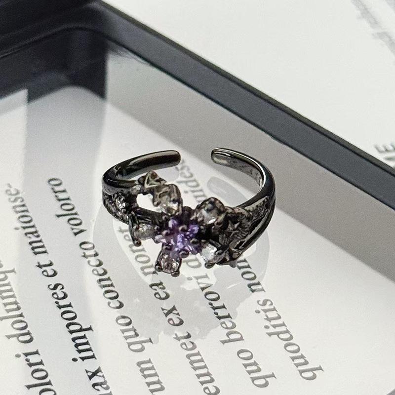 Vintage Persönlichkeit Dunkle Ranke Rose Lila Diamant Offener Ring Blütenblatt Nische Hoher Sinn Einfacher Ring