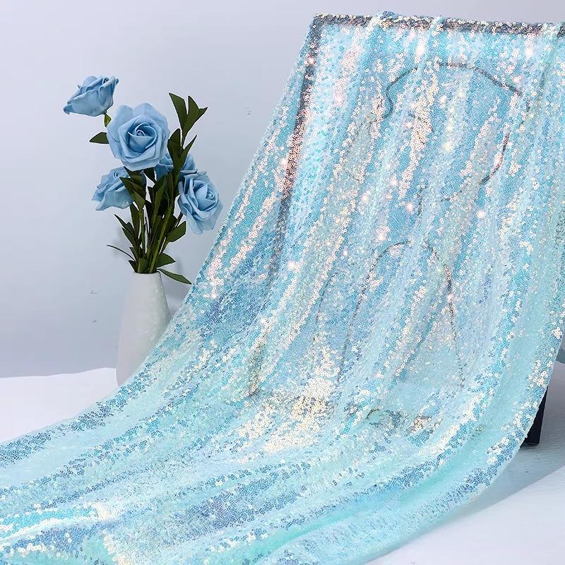 Tkaniny cekinowe i zagęszczone tkaniny siatkowe 100x150cm są używane do odzieży bankietowej, dekoracji scenicznych i tkanin DIY do sesji zdjęciowych