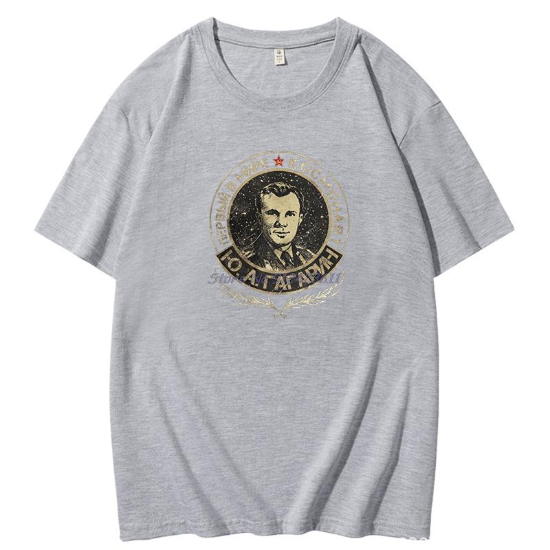 Classic Mens Clothes Yuri Gagarin T Shirt For Men Ussr Cosmonaut Cotton Graphic T Shirts Short Sleeve Tshirts Mens Clothing