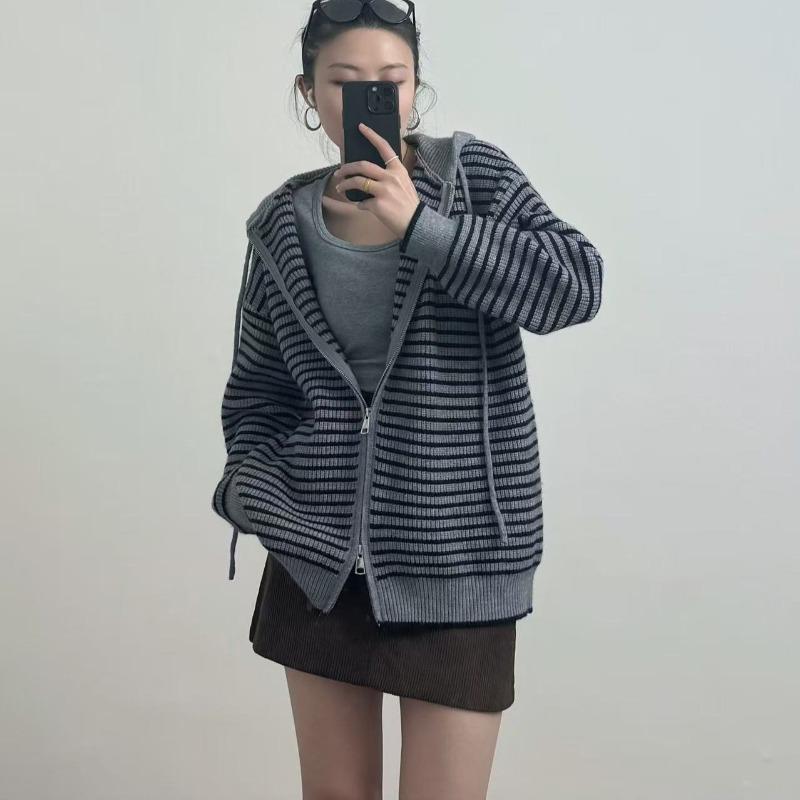 Lazy wind striped hooded sweater jacket women's autumn and winter new loose casual zipper knitted cardigan