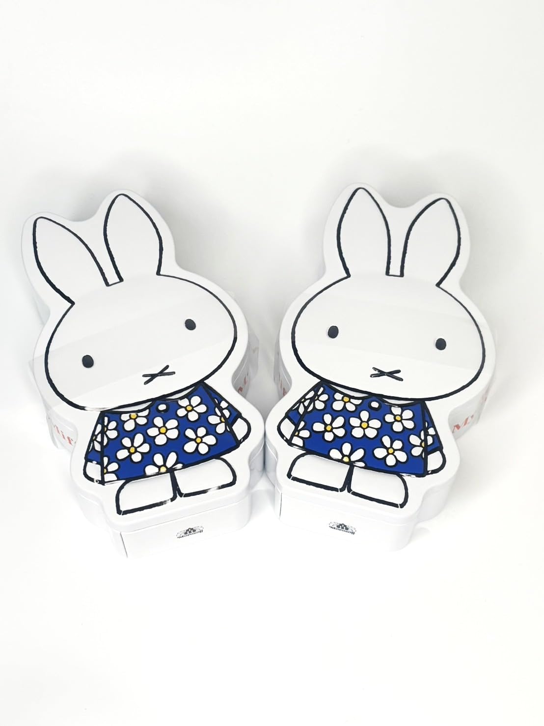 

из Moro Zoff My Miffy Chocolate 14 Белый День Валентина Лимитед Лимитед (Набор 2) Ассортимент, шт., [Выпуск 2025 г.]