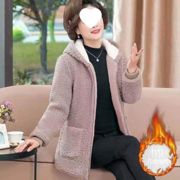 2025 Fashionable Women's Plus Size Winter Coat - Thick Fleece Hooded Jacket for Middle-Aged Moms