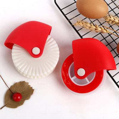 1 Set Ruota Tagliapasta Facile da Far Rotolare Strumento da Panetteria Design Ergonomico Risparmio di Fatica Tagliatelle Riutilizzabile Cottura Texture Ondulata