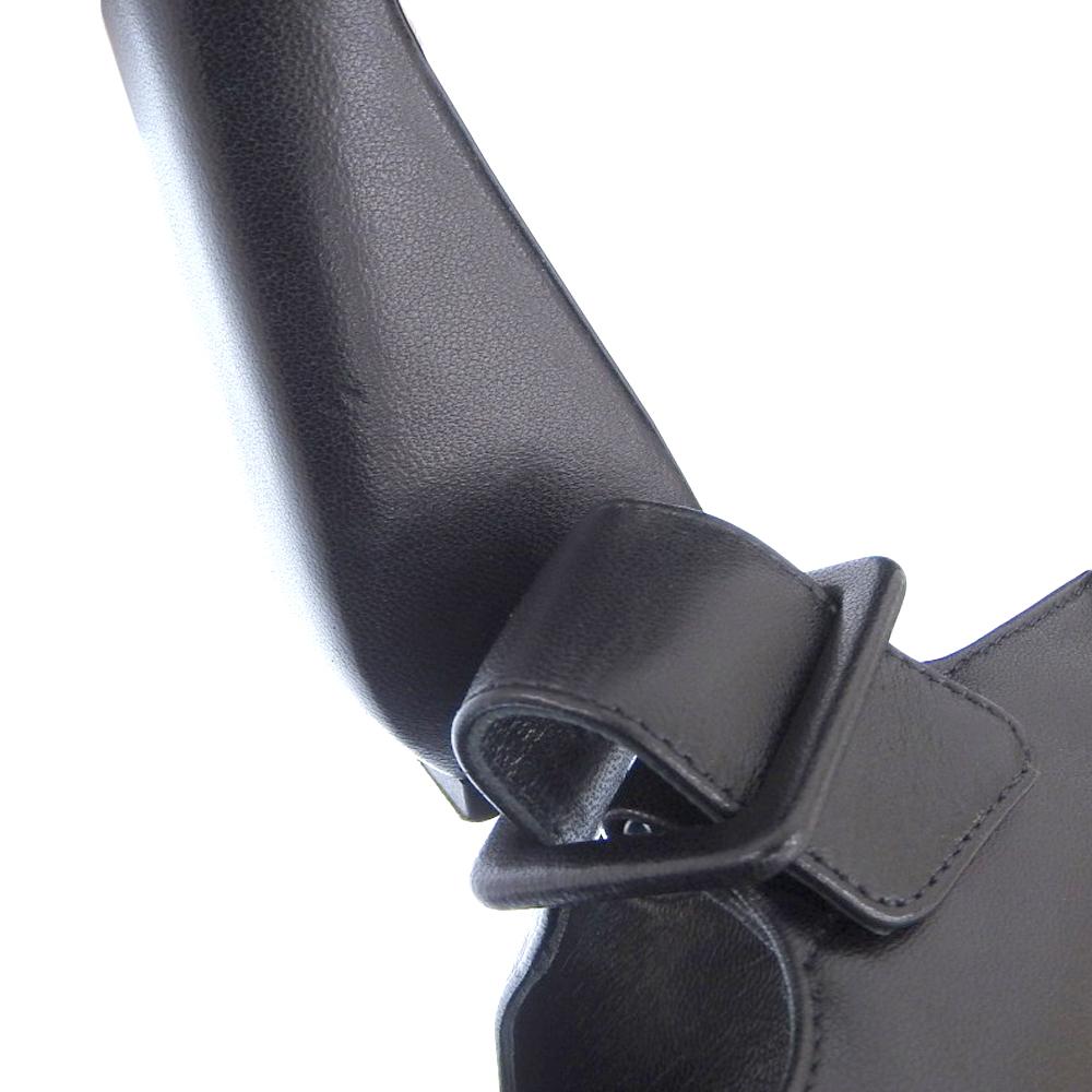 Sergio Rossi Beautiful W-strap leather heel sandals for women, black, size 35 shoes 35 blackUsed