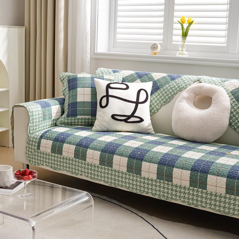 Four Seasons Universal Twill Cotton Cartoon Printed Sofa Cushion Modern Simple Non-Slip Sofa Cushion Towel