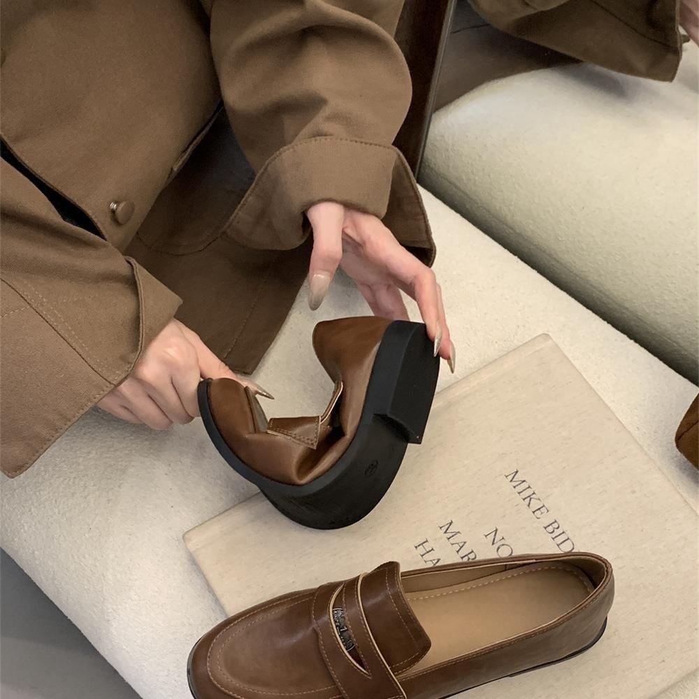 Brown retro loafers women's autumn and winter beanie shoes one-pedal black single shoes women's shoes British small leather shoes
