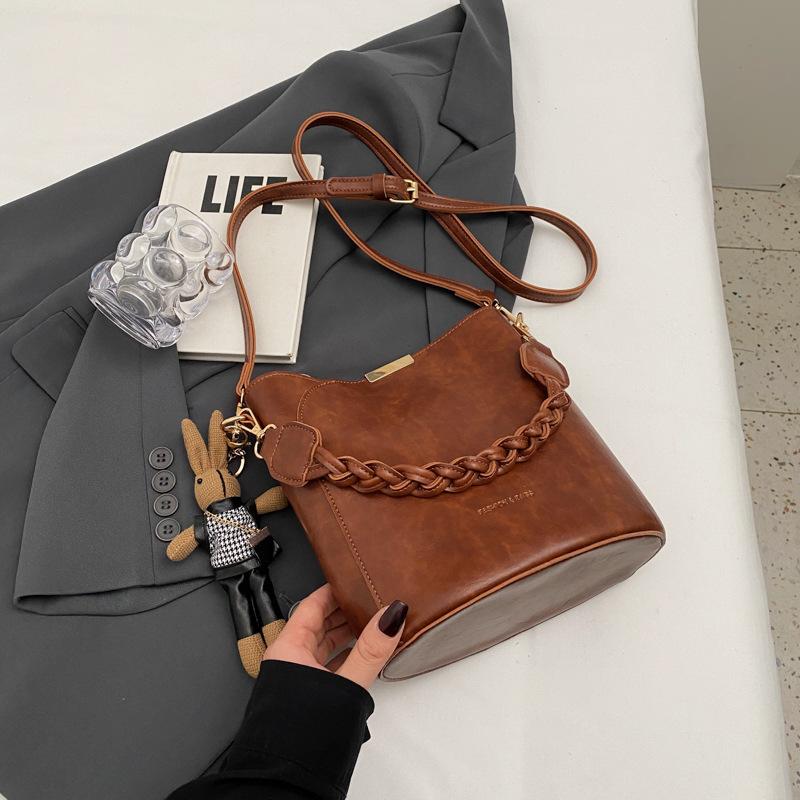 Bag Ladies Retro Design New High-end Texture Versatile Messenger Bag Portable Bucket Bag