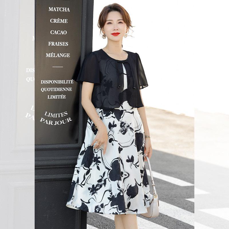 

Elegant Summer Dress for Mothers: New Chinese Style, Short-Sleeved, for Middle-Aged and Elderly Women XL (Recommended for under 53 kg)