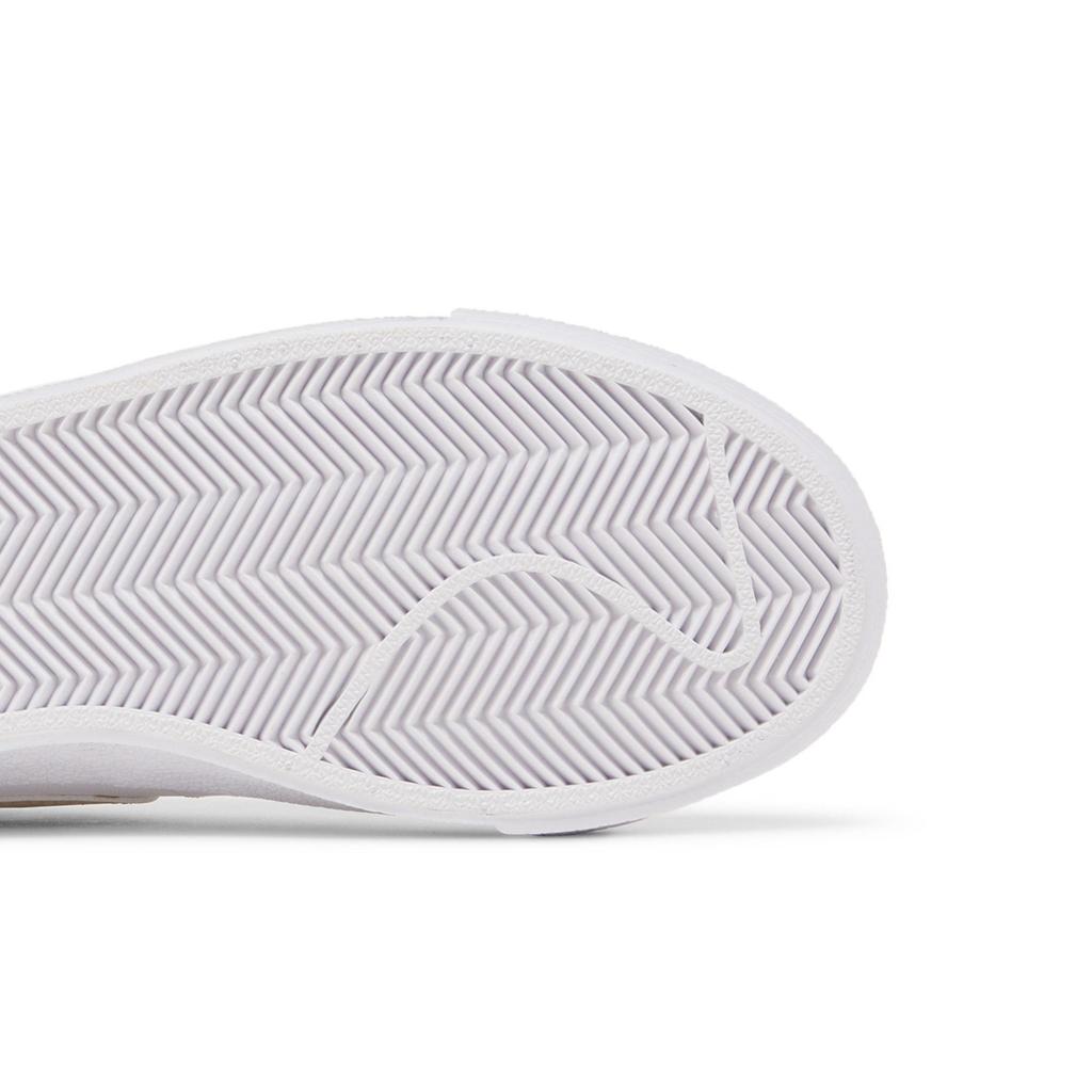 Nike Womens Blazer Low '77 'White Pale Coral' (women's sizes) White / Pale Coral / Black / Rattan Skate Shoes DC4769 106