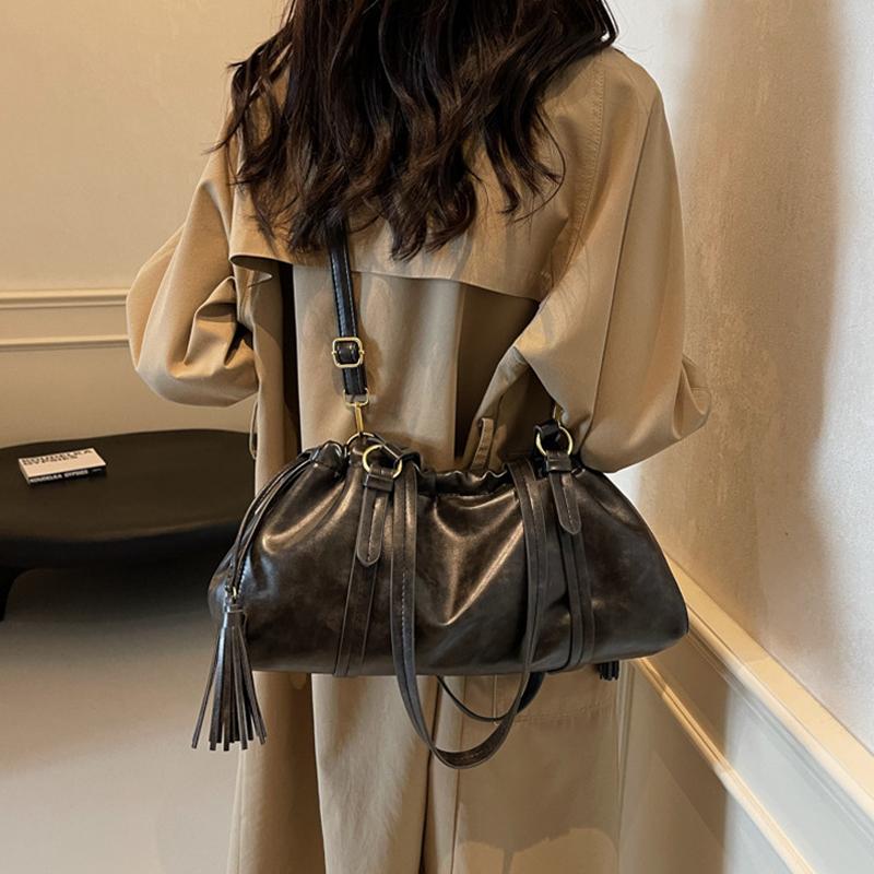 PU Leather Pleated Vintage Tote Bags Buckle Closure Boston Shoulder Bags Large Capacity Women Handbag Luxury Armpit Bag CLE