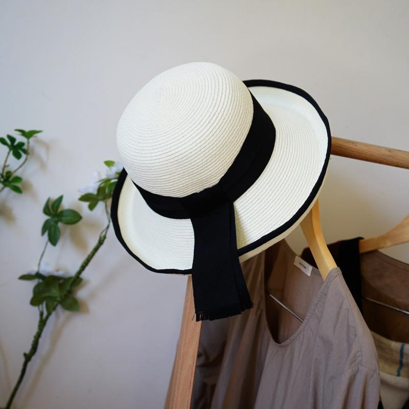 French Elegant Japanese White Black Edge Flanged Basin Hat Women'S Summer Sunshade Sunscreen Beach Resort Straw Hat Small Fresh