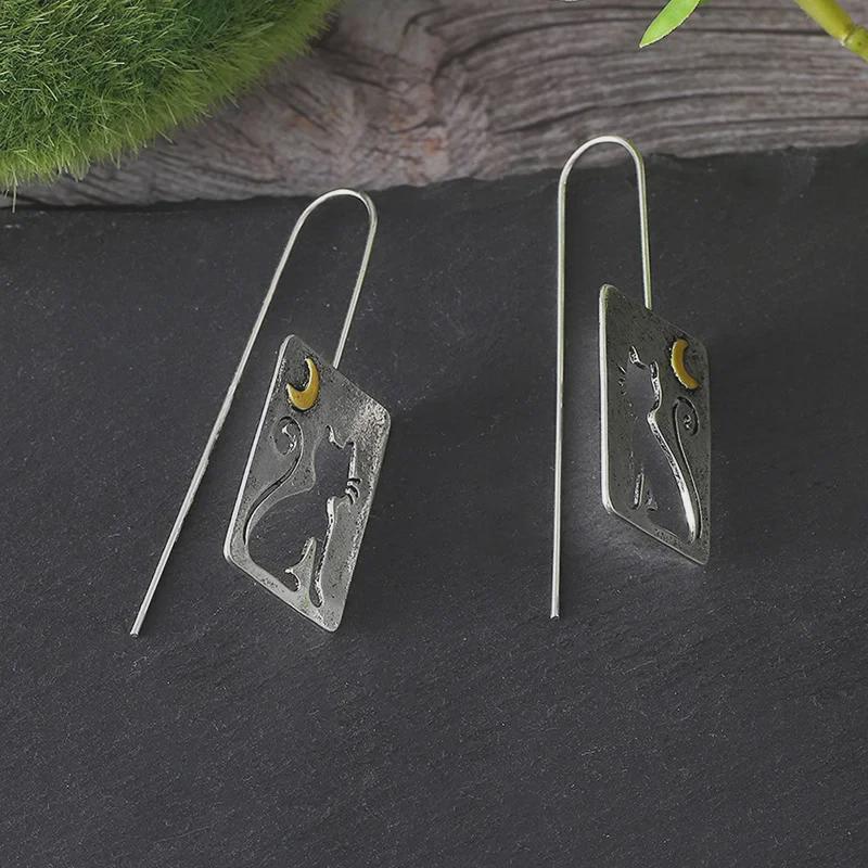 High-end Retro Hollow Cat Crescent Square Earrings for Ladies, Featuring a Cute Alloy Pendant.