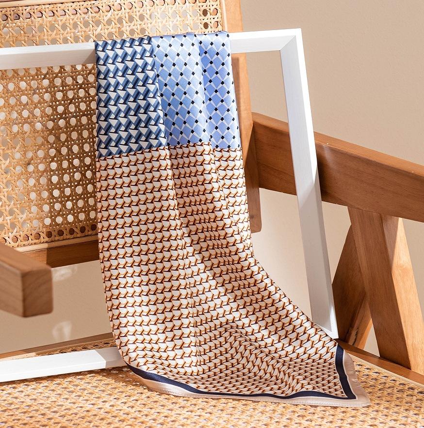 

100% mulberry silk new retro polka dot printed silk scarf shawl sunscreen