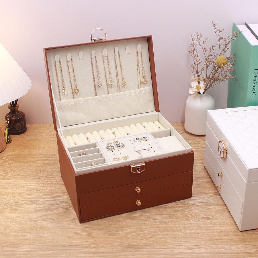 

Роскошная трехслойная кожаная шкатулка для украшений с ромбовидной стежкой кофейный