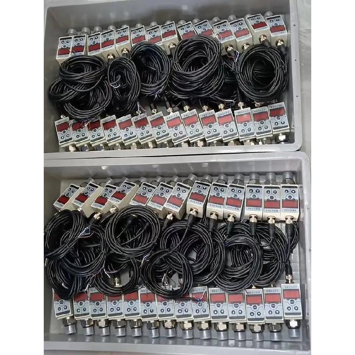 Digital Pressure Control Switch PNP NPN Relay Sensor Display Stainless Steel Intelligent Pressure Controller