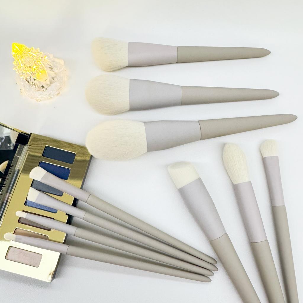 10Pcs Matte Gray Handle Makeup Brush Set Rubber Paint Soft Dense Fiber Face Eye Brushes Professional Elegant Kit