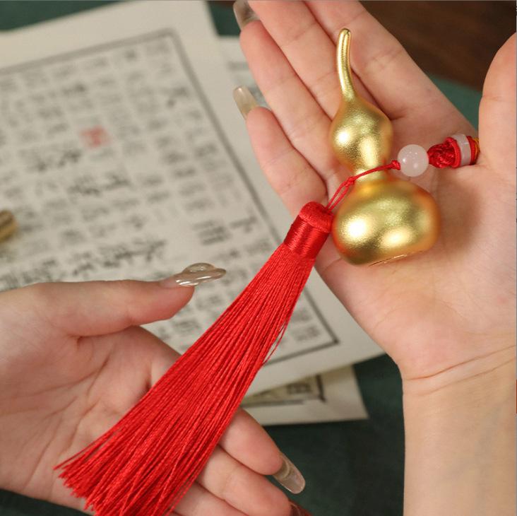 Golden Brass Gourd Ornament: Wealth-Attracting Spring Festival Decor & Housewarming Gift